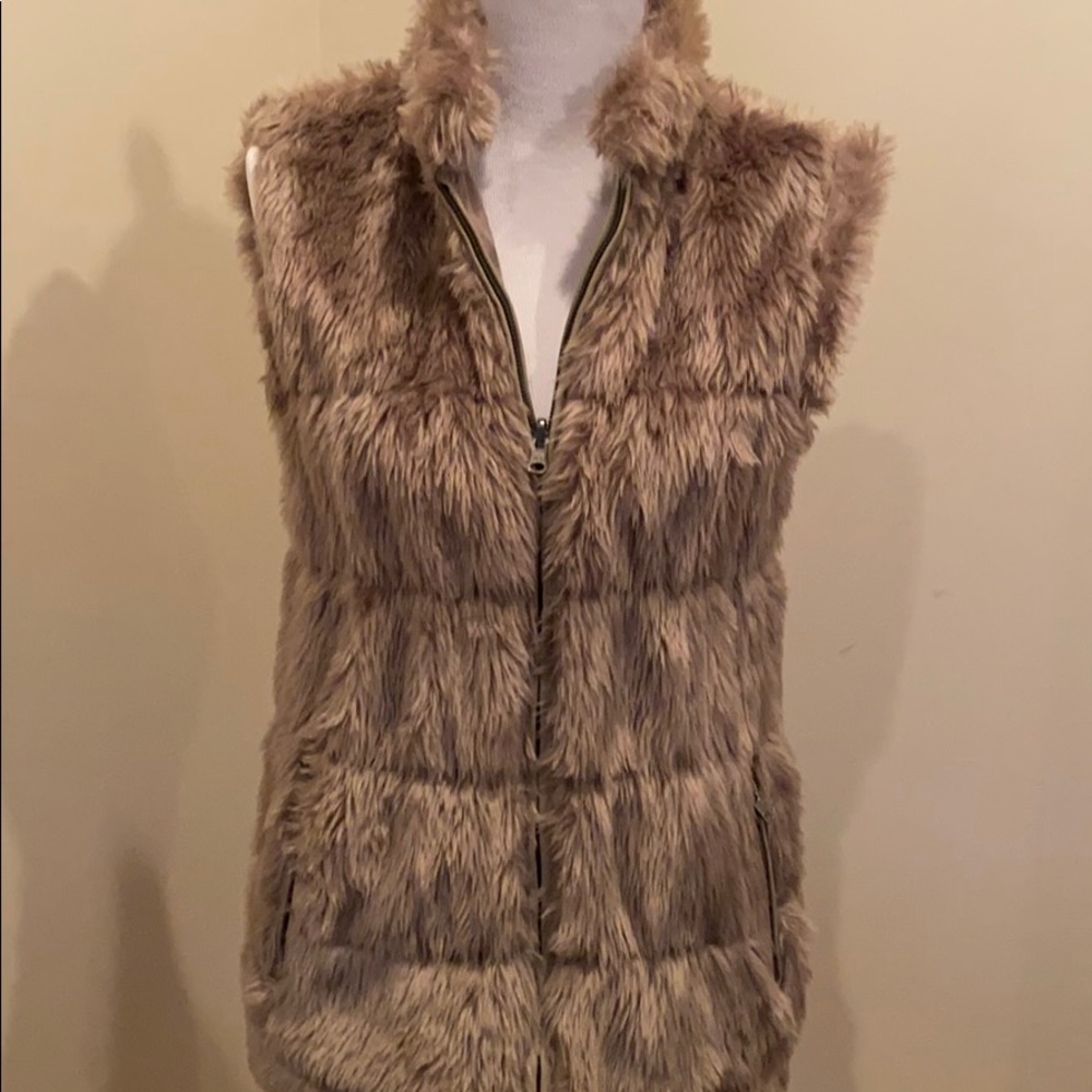 Reversible vest - Picture 4 of 5